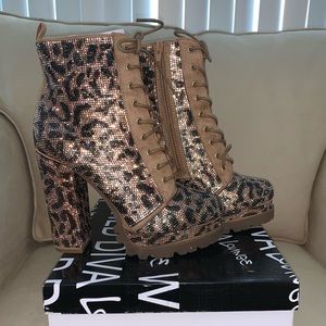 Rinestone Embellished Leopard Print Bootie
